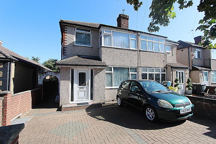 3 Bedroom Semi Detached House To Let In Fairholme Crescent