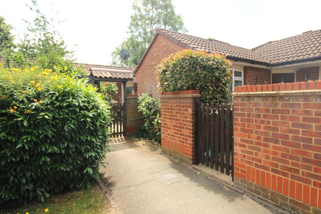 Cheviot Close, Harlington, UB3 5LR